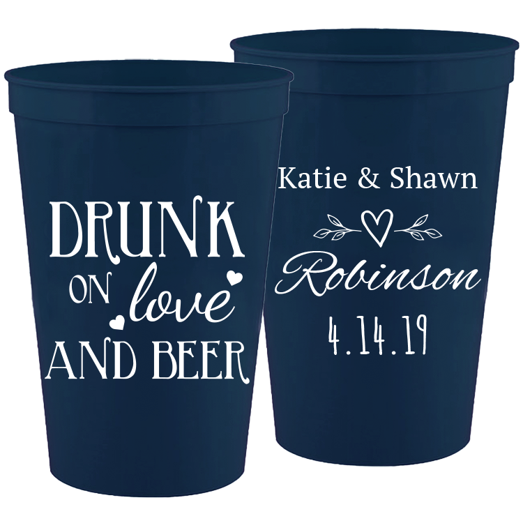 Wedding - Drunk On Love And Beer Heart Leaves - 16 oz Plastic Cups 058
