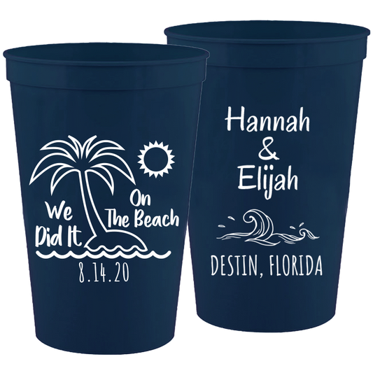 Wedding - We Did It On The Beach - 16 oz Plastic Cups 080